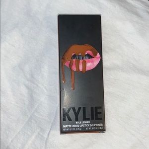 KYLIE Kylie Jenner lip kit Dolce K